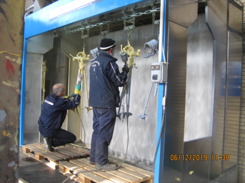 spray painting coating.jpg