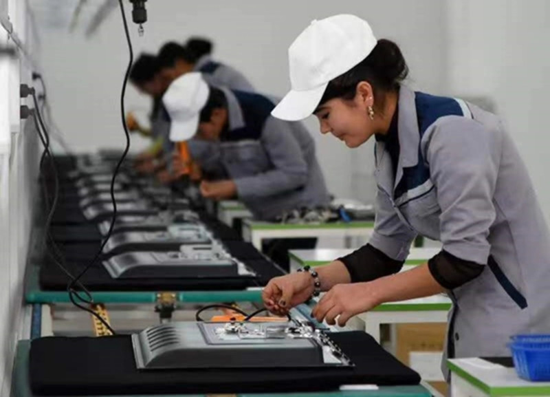 TV laptop assembly line.jpg