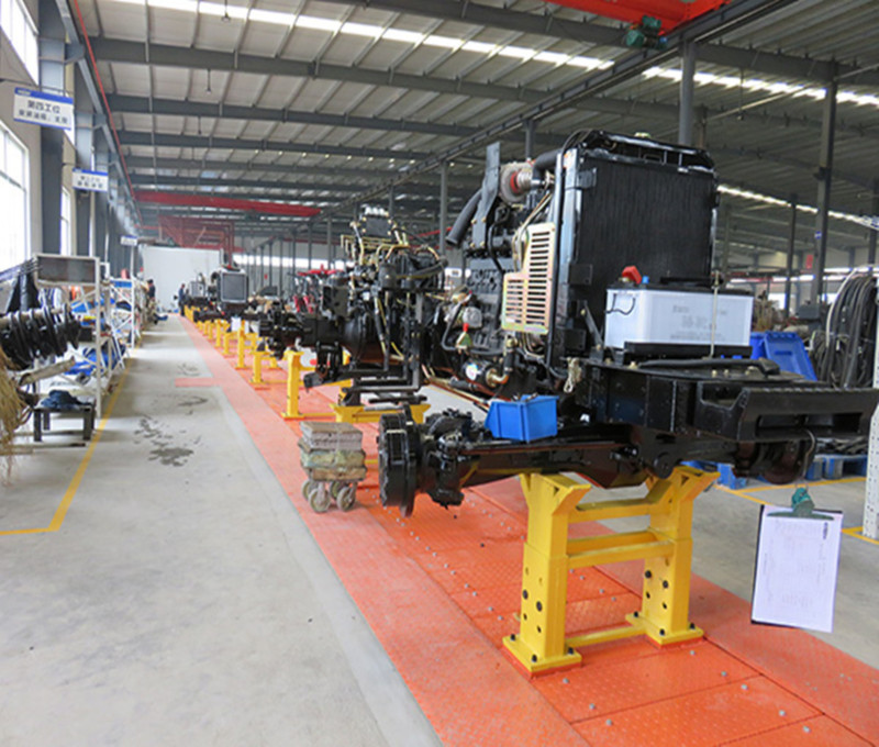 wheeled tractors assembly.jpg