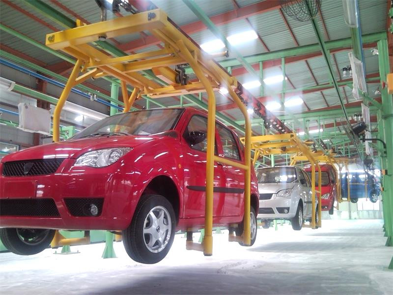 SUV assembly line.jpg